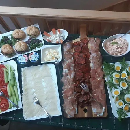 Gyulavezér Lovasbirodalma Vendégháza 3* Gyulakeszi