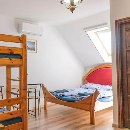 Gyulavezér Lovasbirodalma Vendégháza 3*